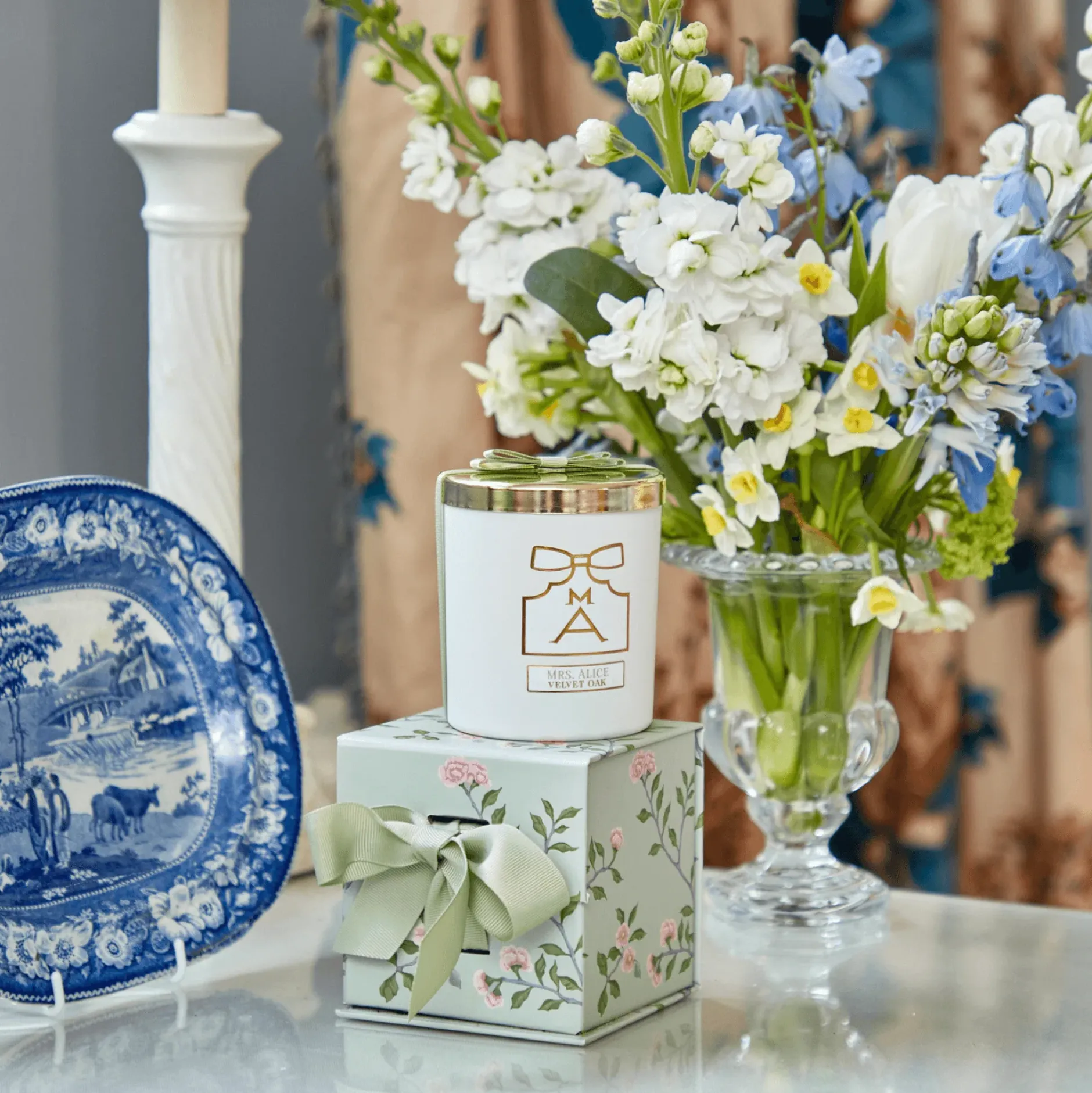 Outlet Mrs. Alice Velvet Oak Scented Candle & Pot Set