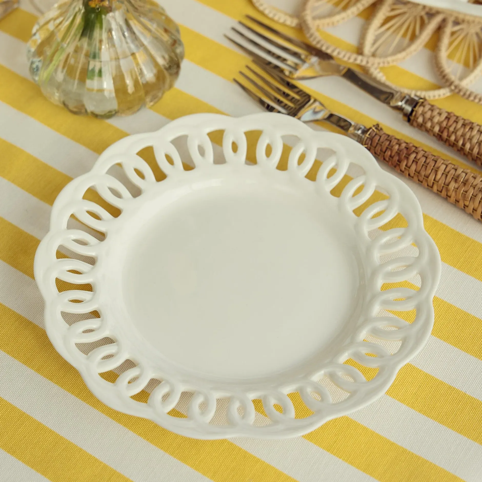 Mrs. Alice White Lace Starter Plates (Set Of 4)