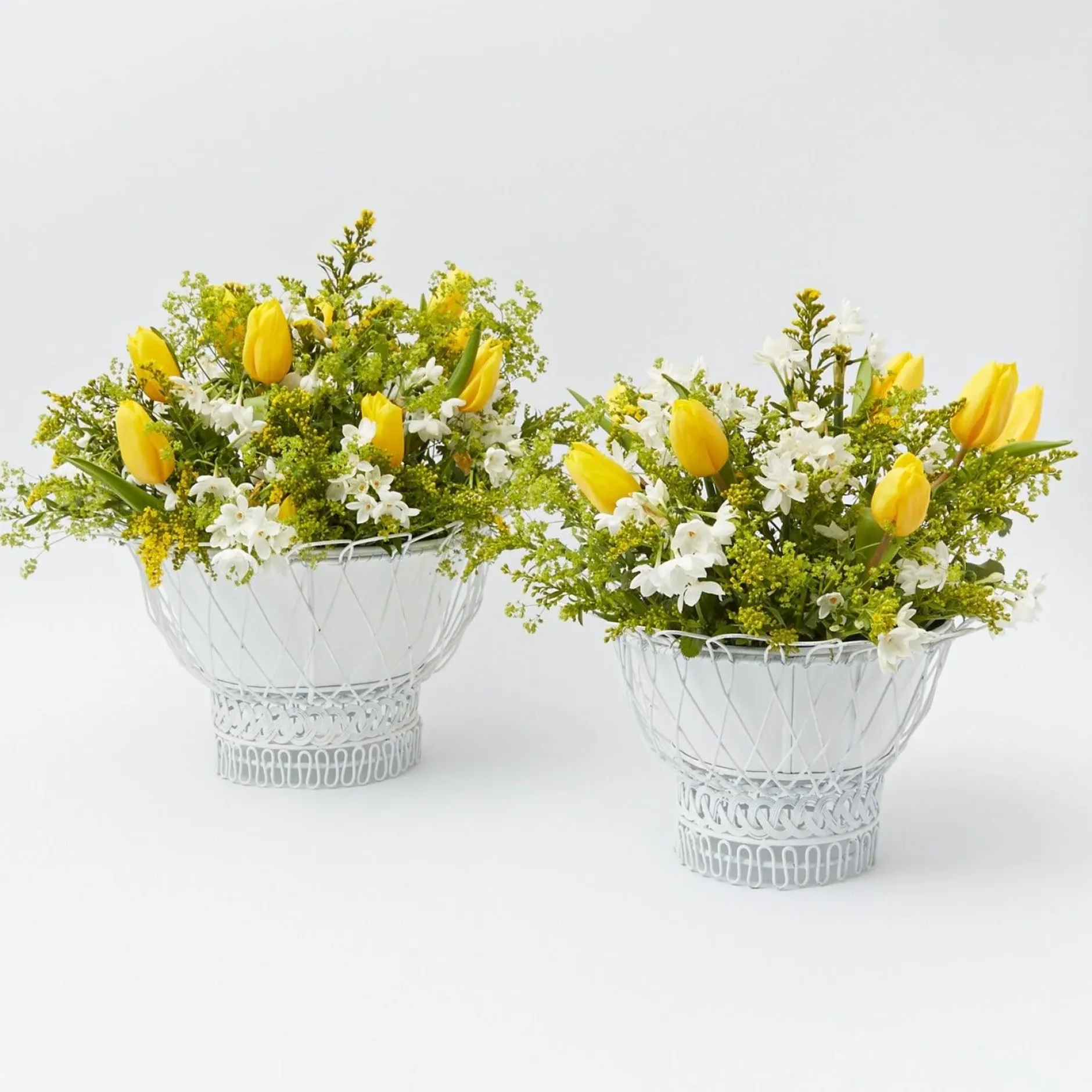 Outlet Mrs. Alice White Metal Planter