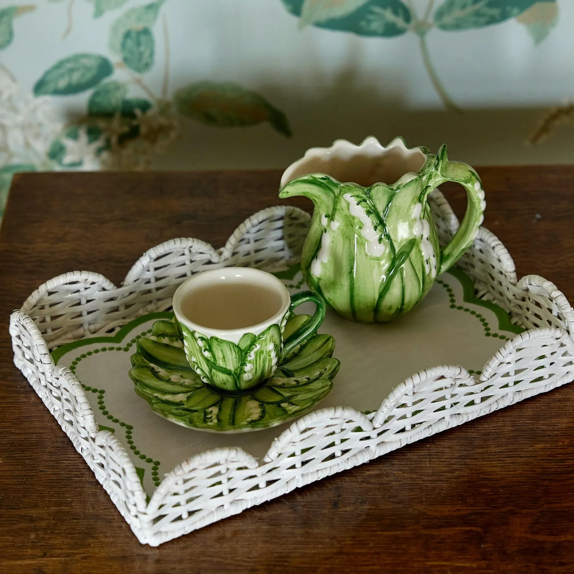 New Mrs. Alice White Small Scalloped Rattan Tray
