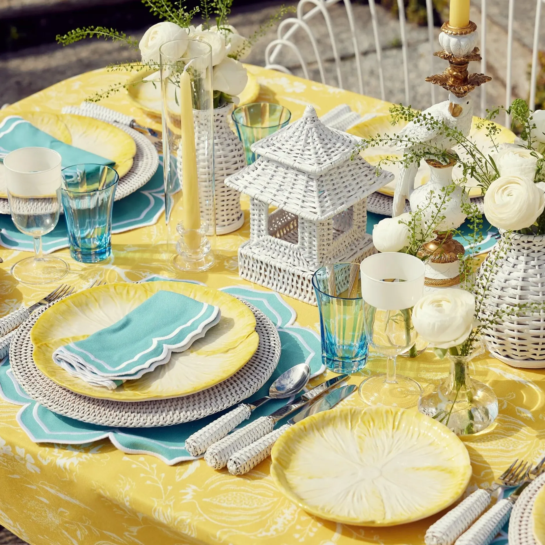 New Mrs. Alice Yellow Capri Lettuce Starter Plates (Set Of 4)